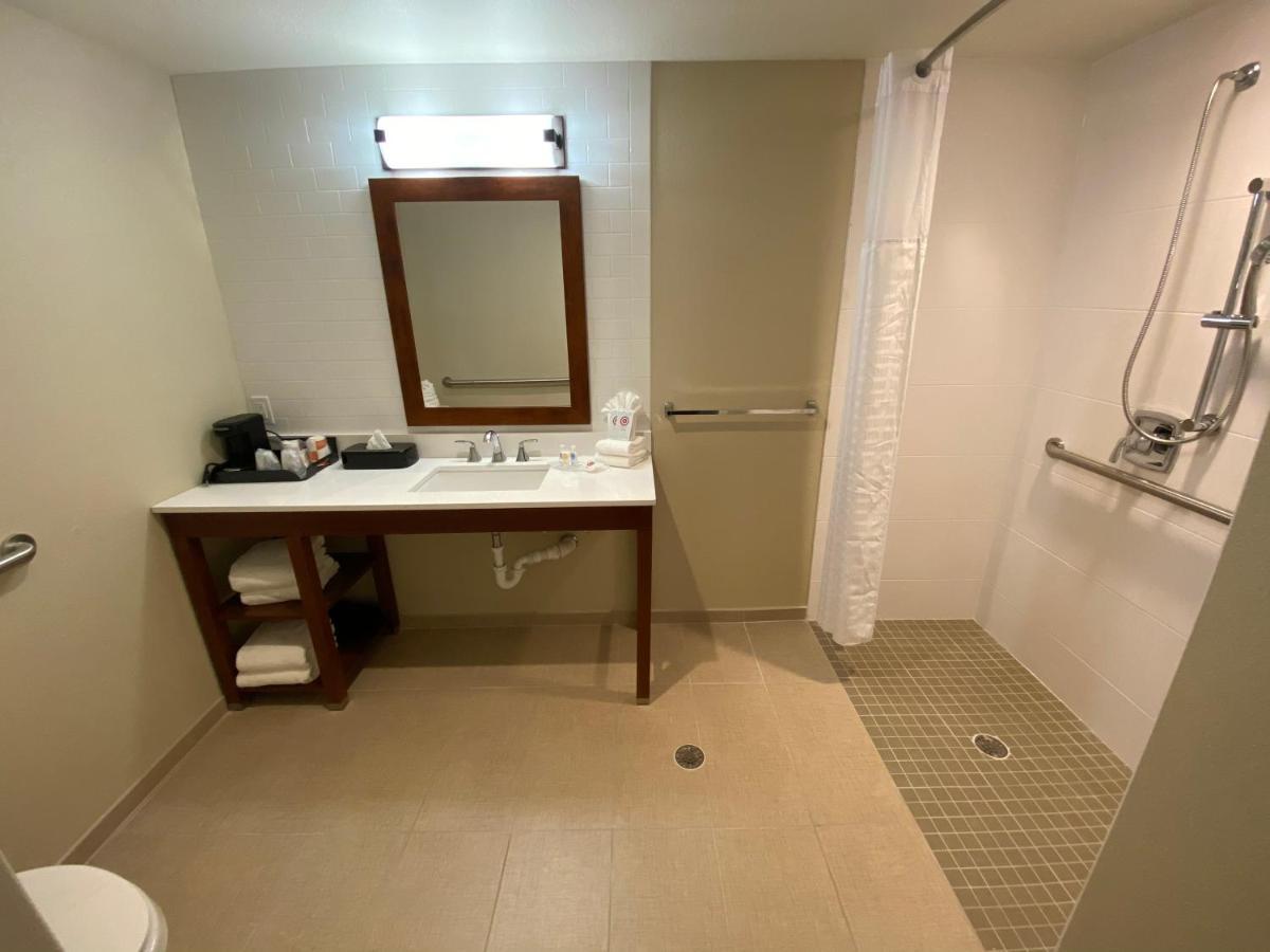 Comfort Suites Midland Eksteriør bilde