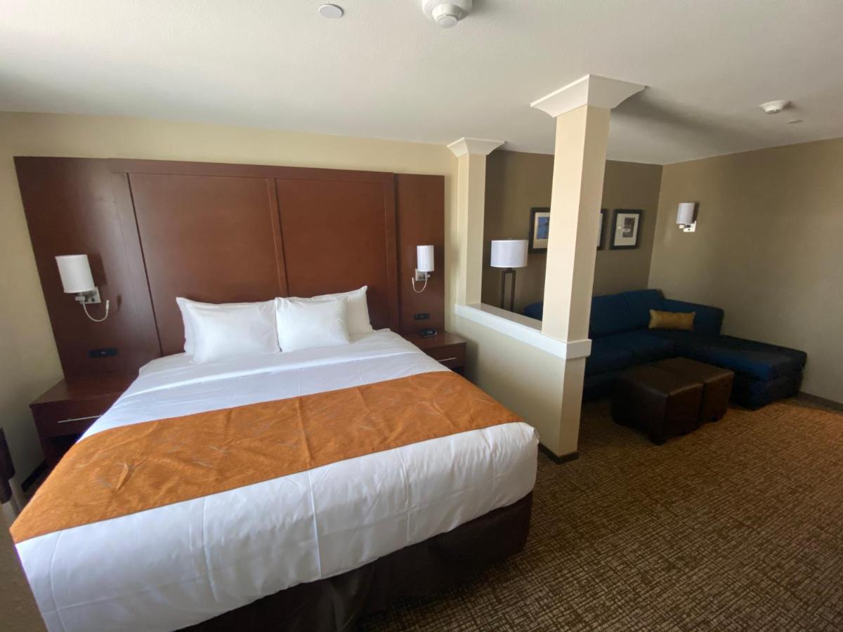 Comfort Suites Midland Eksteriør bilde