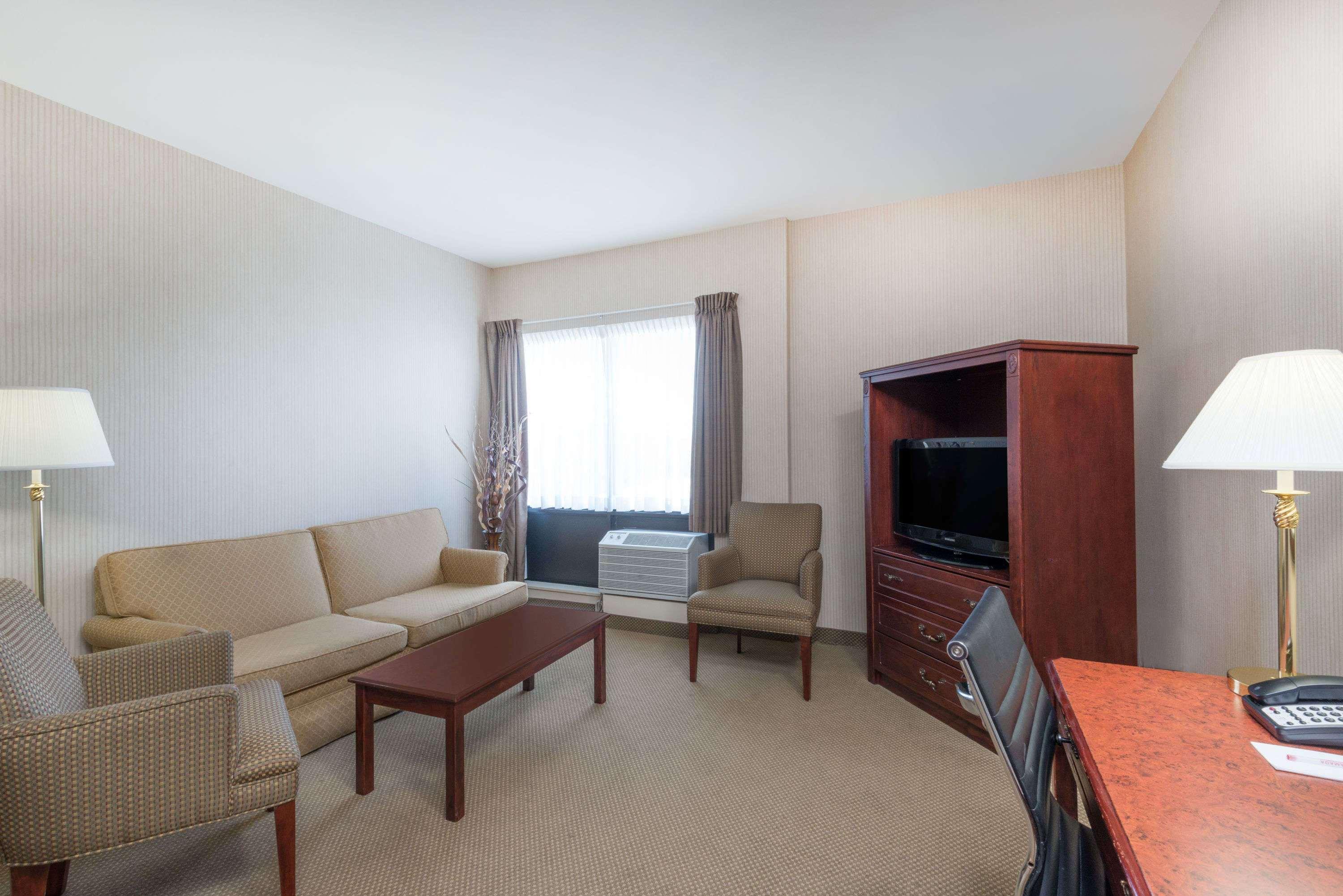 Comfort Suites Midland Eksteriør bilde
